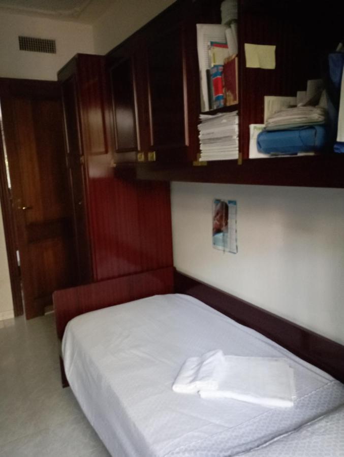 Bed and Breakfast Domus Garden Olbia Exterior foto
