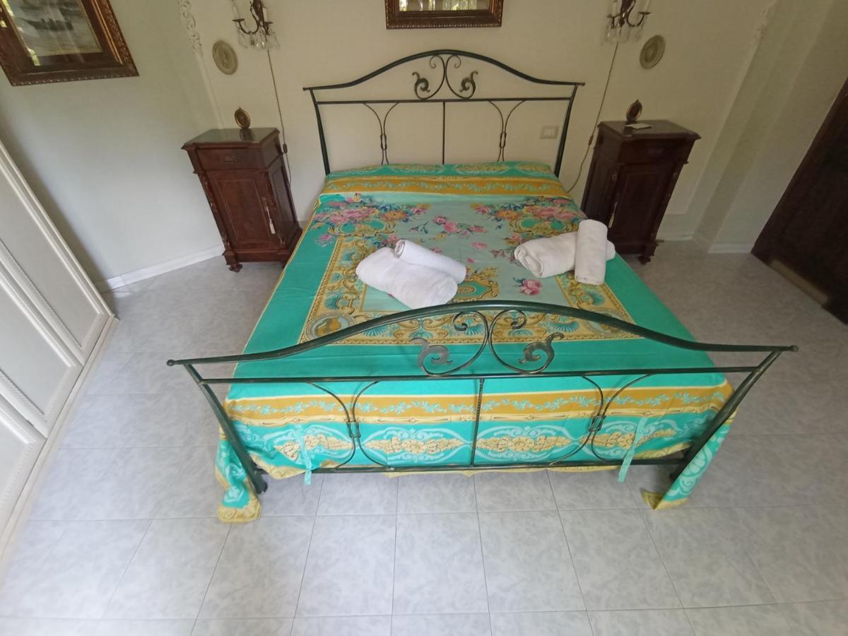 Bed and Breakfast Domus Garden Olbia Exterior foto