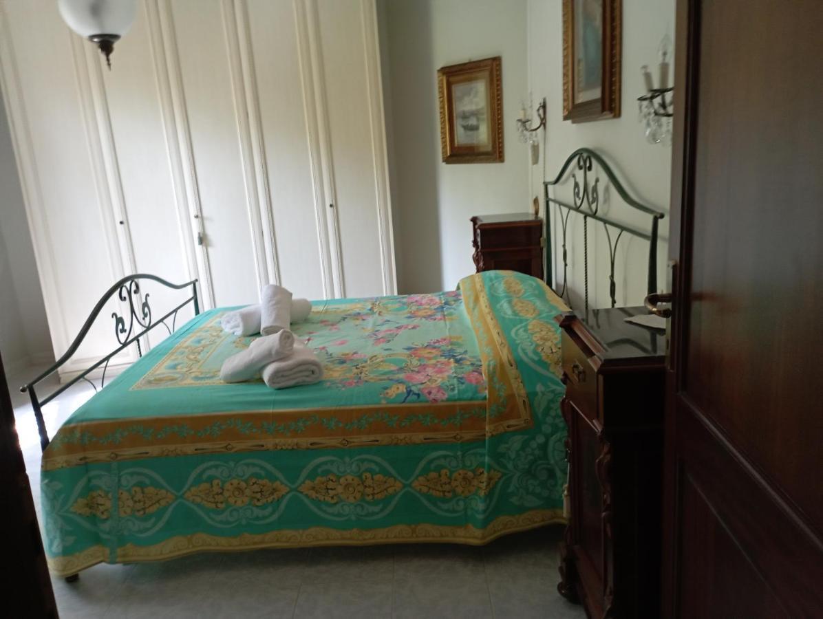 Bed and Breakfast Domus Garden Olbia Exterior foto
