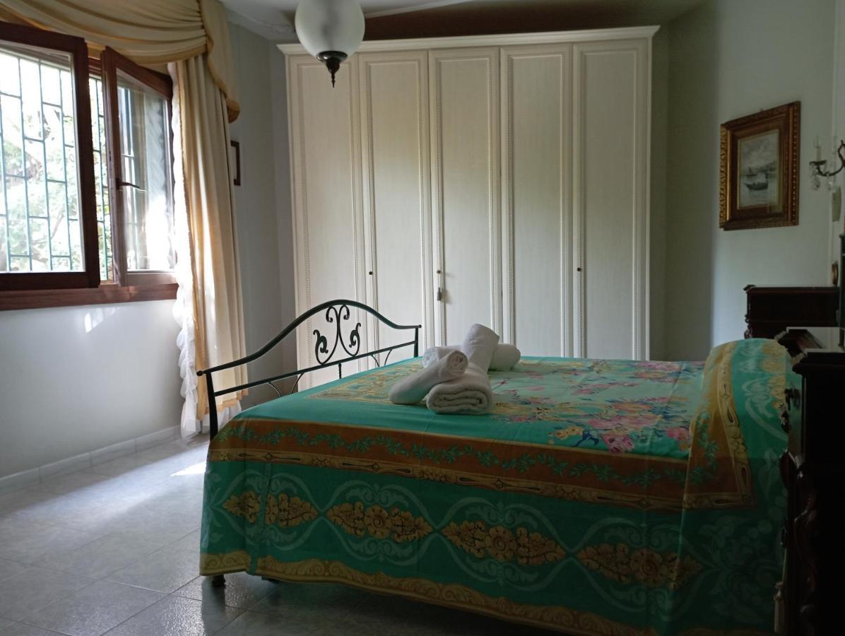 Bed and Breakfast Domus Garden Olbia Zimmer foto