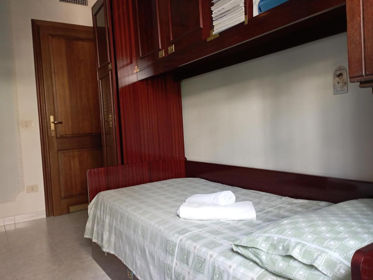 Bed and Breakfast Domus Garden Olbia Exterior foto
